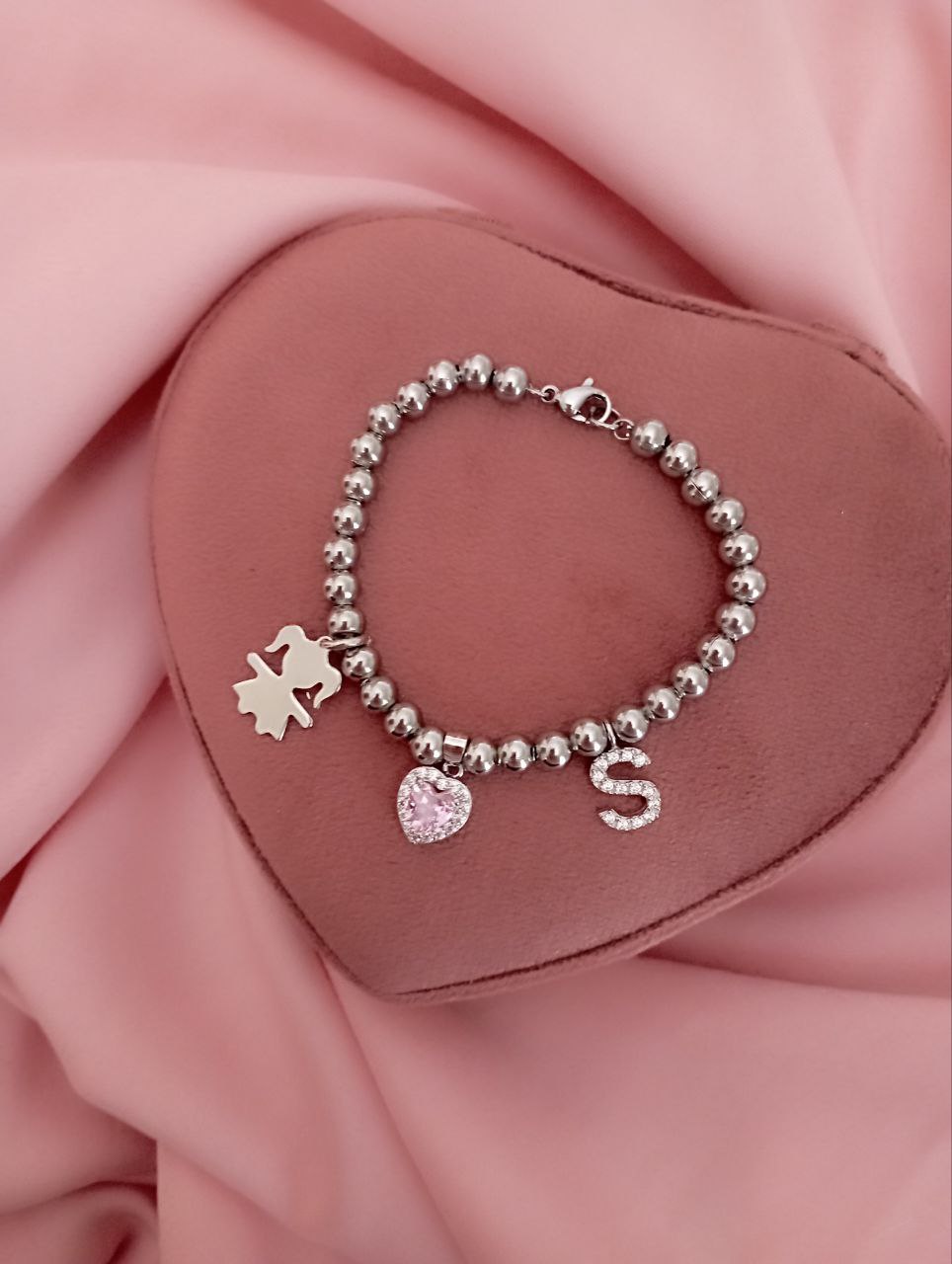 Bracciale perline con bimba  ,cuore, iniziale  - argento 925