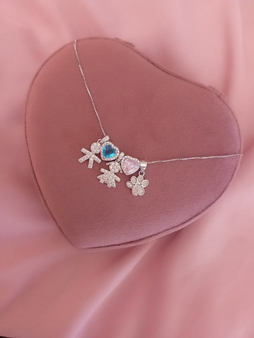 Collana con bimbo pendente - cuore azzurro passante - bimba pendente - cuore rosa passante - zampa pendente zirconata - argento 925